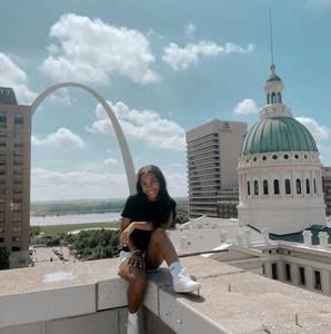 Meet your Posher, Veronica